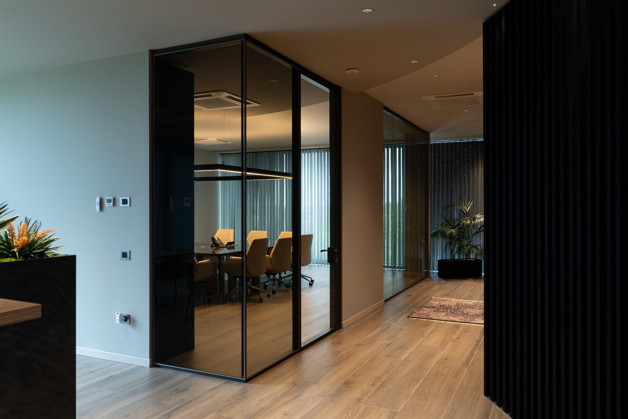 Installazione pareti divisorie VetroIn in ufficio direzionale (3)